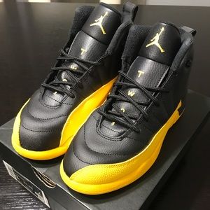 Jordan 12 University Gold Size 3y